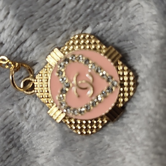 Authentic chanel charm with chain - Picture 1 of 3